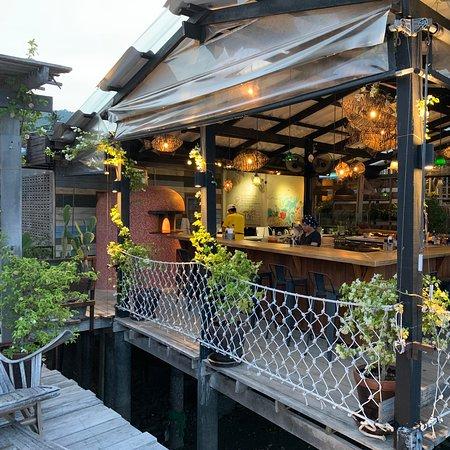 Di Farina Pizza Bar