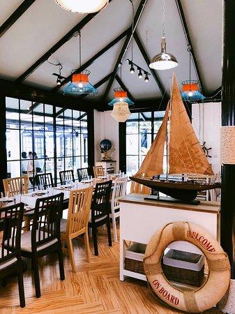 Calm Cafe & Bistro